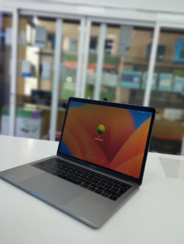 MacBookPro 14 Model A1708